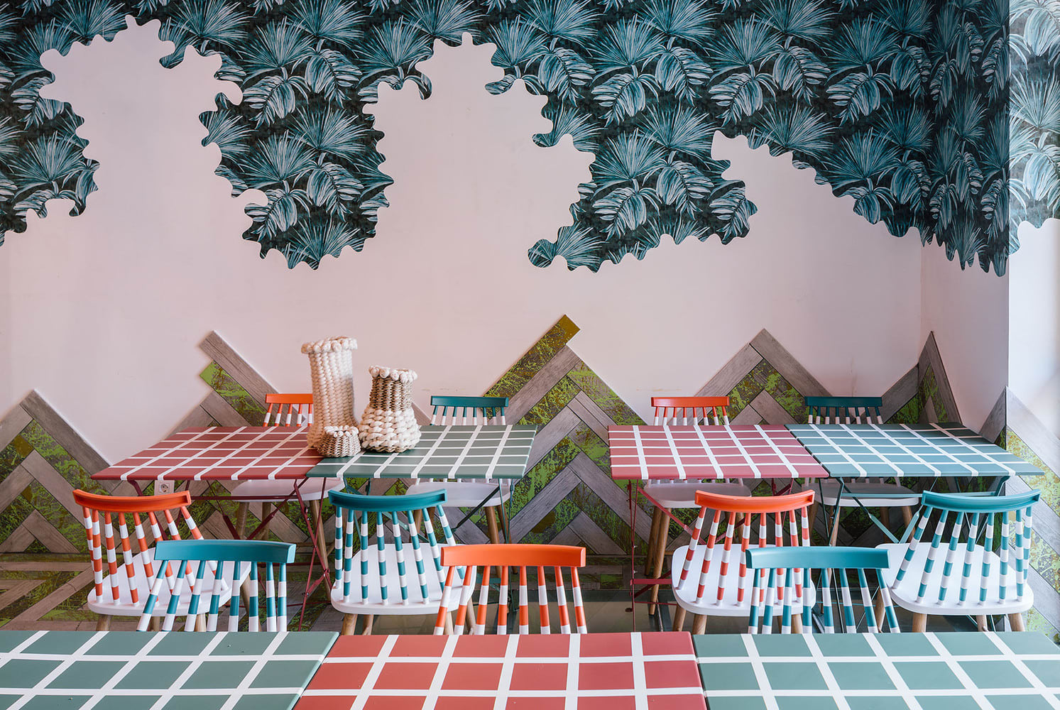 How To Calculate How Much Wallpaper You Need