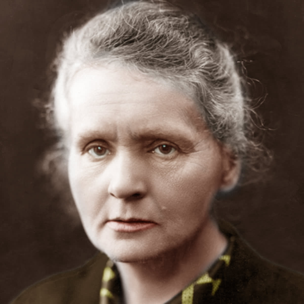 [Colorized] Marie Curie, 1920