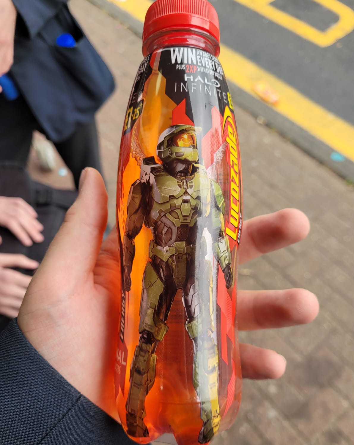 They put the Master Chief on the soda (again)