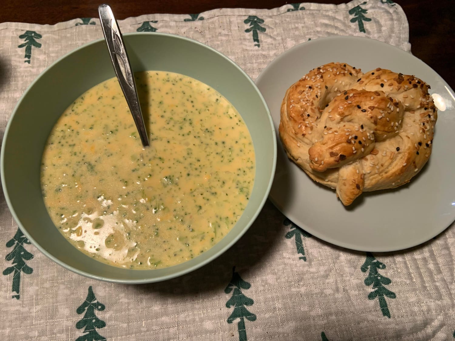 [homemade] Broccoli Cheddar Soup and Everything Seasoned Soft Pretzel
