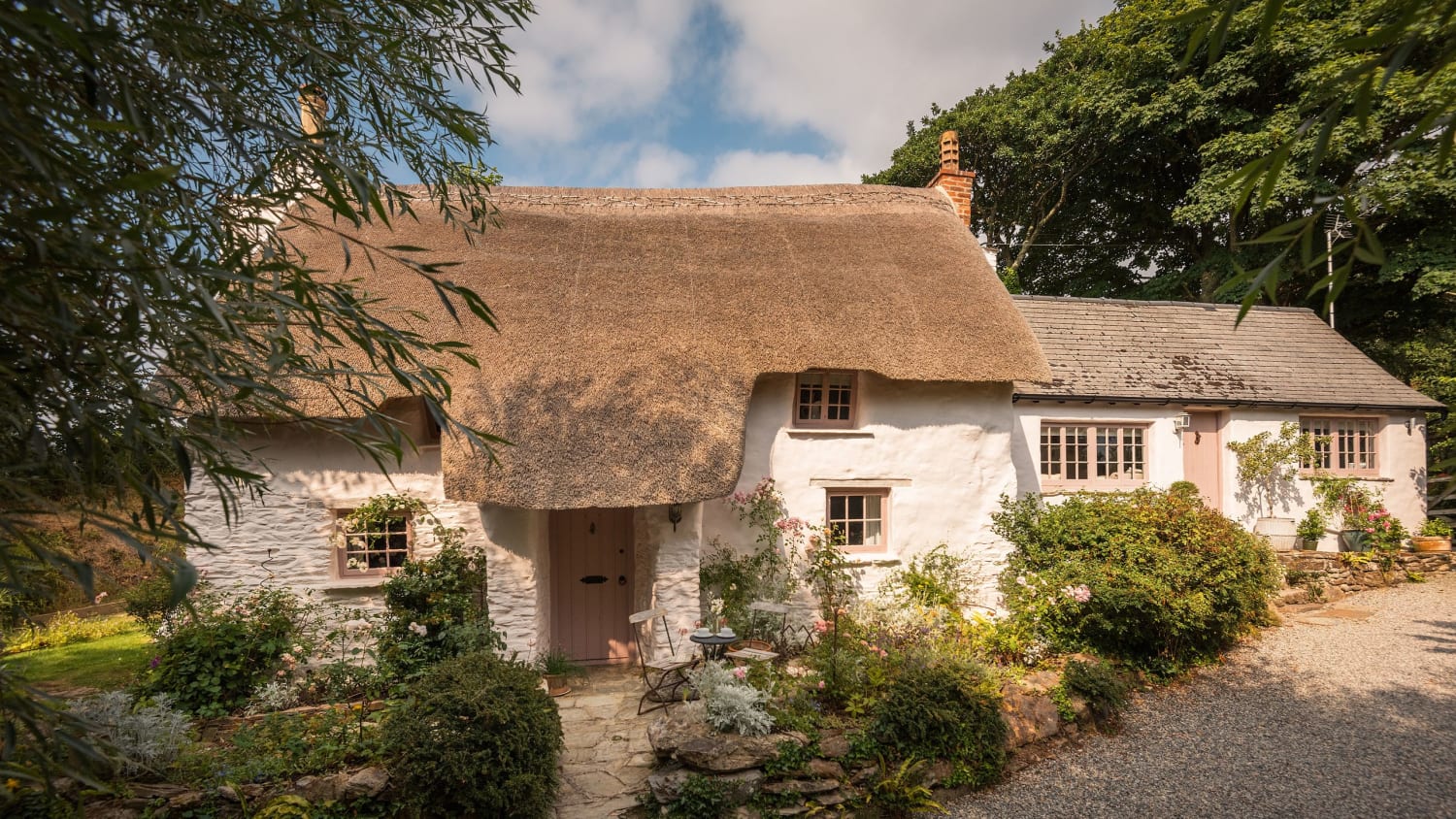 Mix Idyllic Holiday Cottages To Rent For A Uk Break