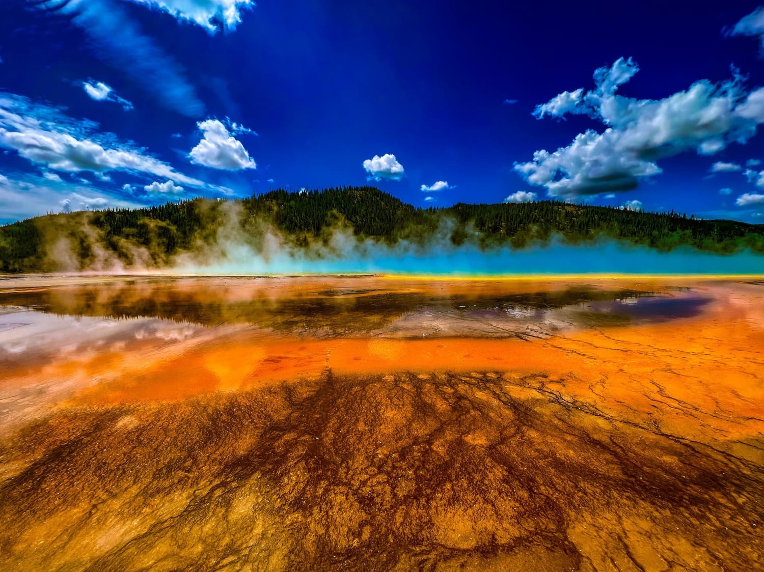 The Grand Prismatic Spring in Yellowstone National Park, Wyoming