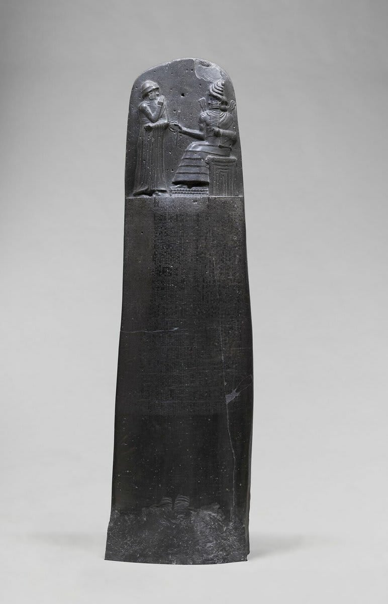 [#UnJourUneOeuvre] Stèle, Titre d'usage : Code de Hammurabi, 1ère dynastie de Babylone : Hammurabi (-1792 - -1750) Lieu de découverte : Suse (Iran) 📍 Aile Richelieu, salle 227. 👉