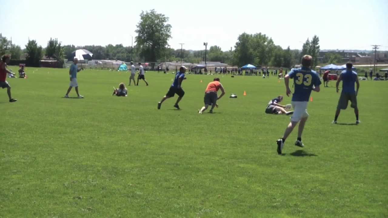 Ultimate Frisbee Highlights | Sky D & Layout D
