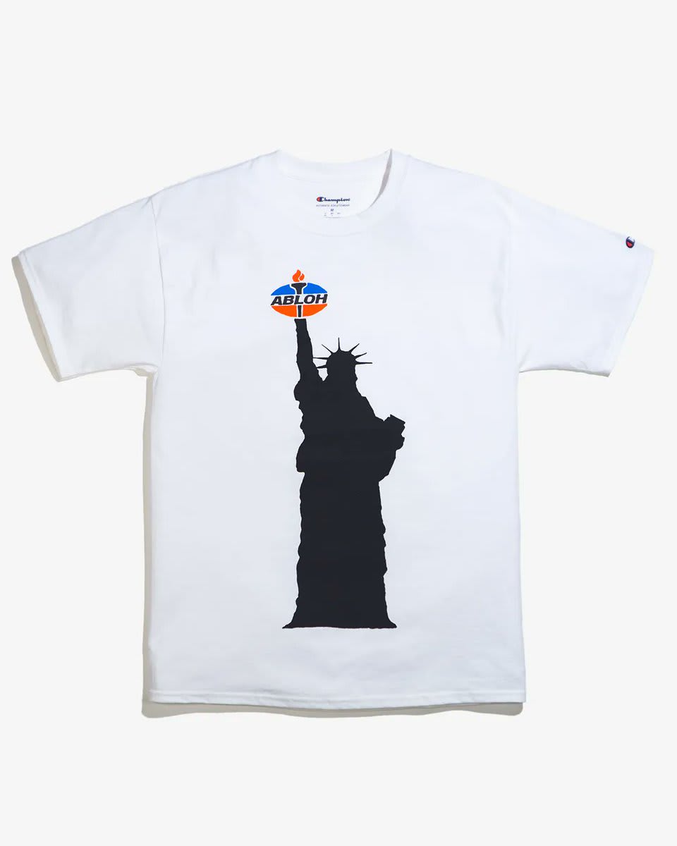Second Sunday in Virgil Abloh’s SOCIAL SCULPTURE on 9/22 at 7 pm comes with an exclusive. 👀 🗽 JIM JOE created 100 tees that reimagine the Statue of Liberty replica behind the Museum with the "Abloh Torch." Get yours + get access to #VirgilAblohBkM. 🔗https://t.co/W7IJ8w3mrM