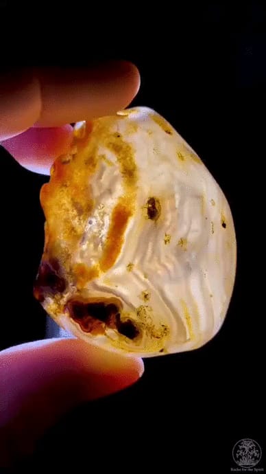 Agate with million year old water trapped inside it