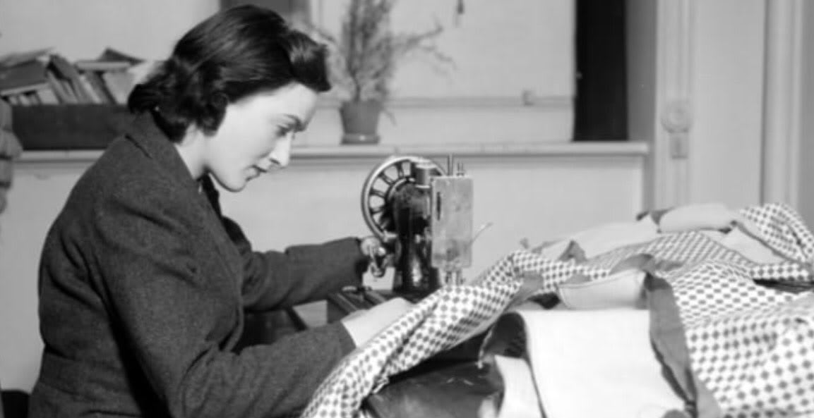 Attn seamstresses, cosplayers, dress historians &vintage enthusiasts! 83,500 vintage patterns now available online: