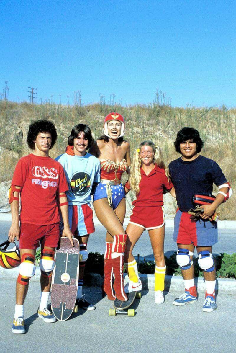 Lynda Carter being taught to skateboard for a very 1978 episode of Wonder Woman.