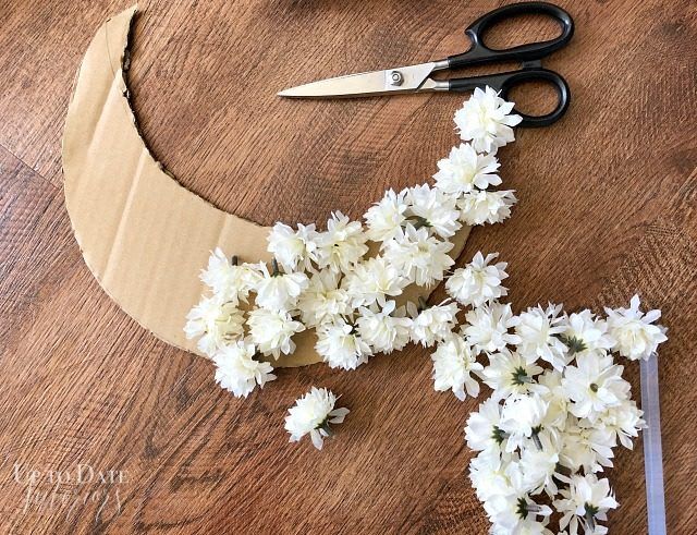 How to Create A Crescent Floral Moon Wreath in a Few Simple Steps -