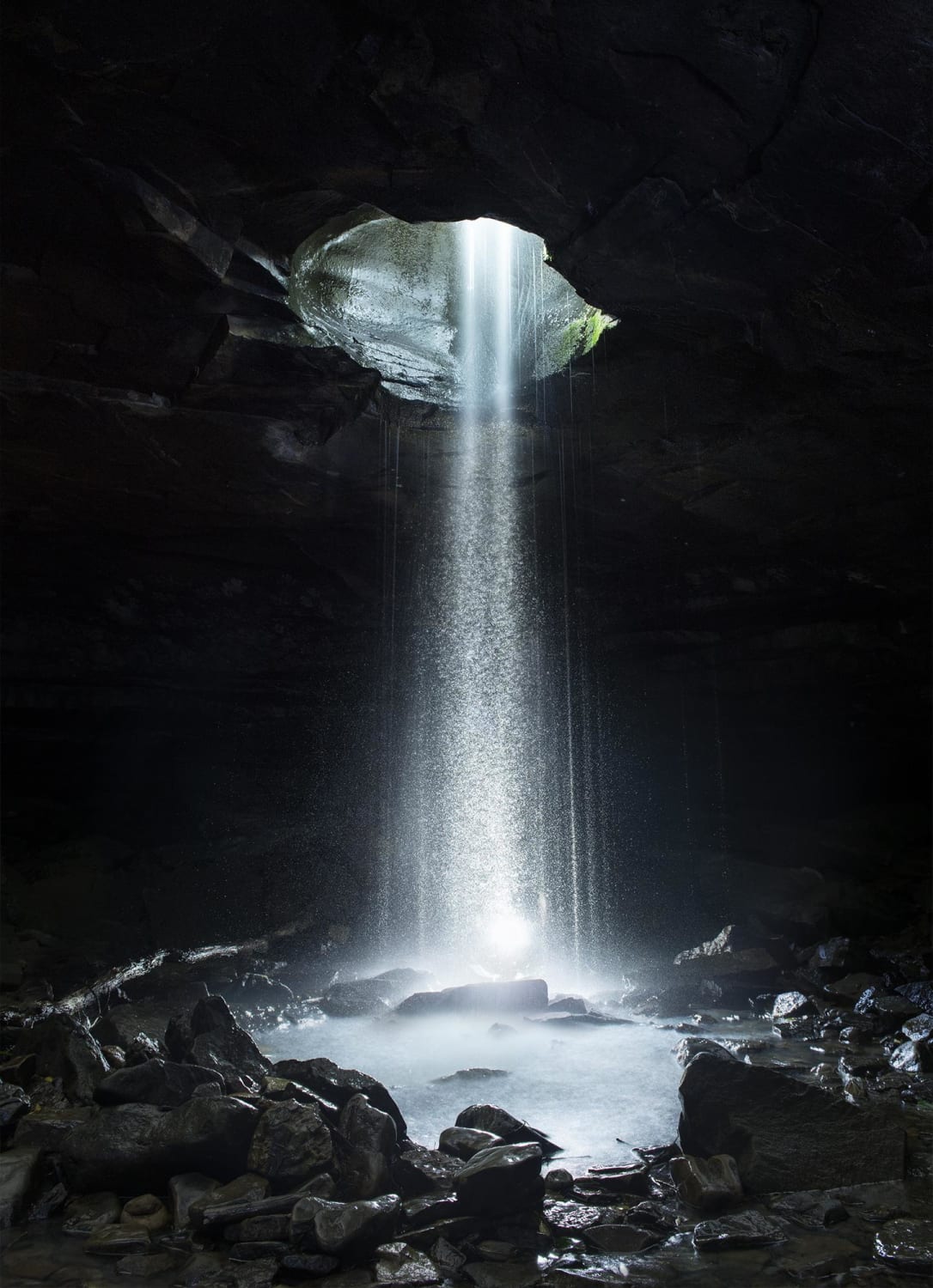 Glory Hole Falls, Ozarks, Arkansas (photo cred IG garretgetsaround)
