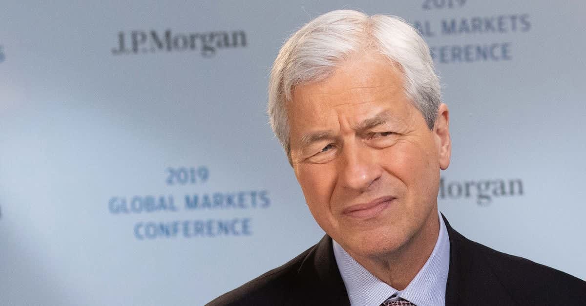 When BTC price was 30k, JPMorgan lied that big investors are not buying the dip and criticized El Salvador legal tender adoption. Now JPMorgan created exclusive Bitcoin fund for wealthy clients.