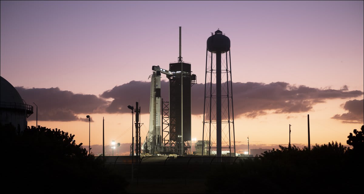 The @SpaceX Falcon 9 and Crew Dragon are seen at sunset tonight. Launch of the Crew3 mission to @Space_Station is targeted for no earlier than 9:03 p.m. EST on Nov. 10th. :