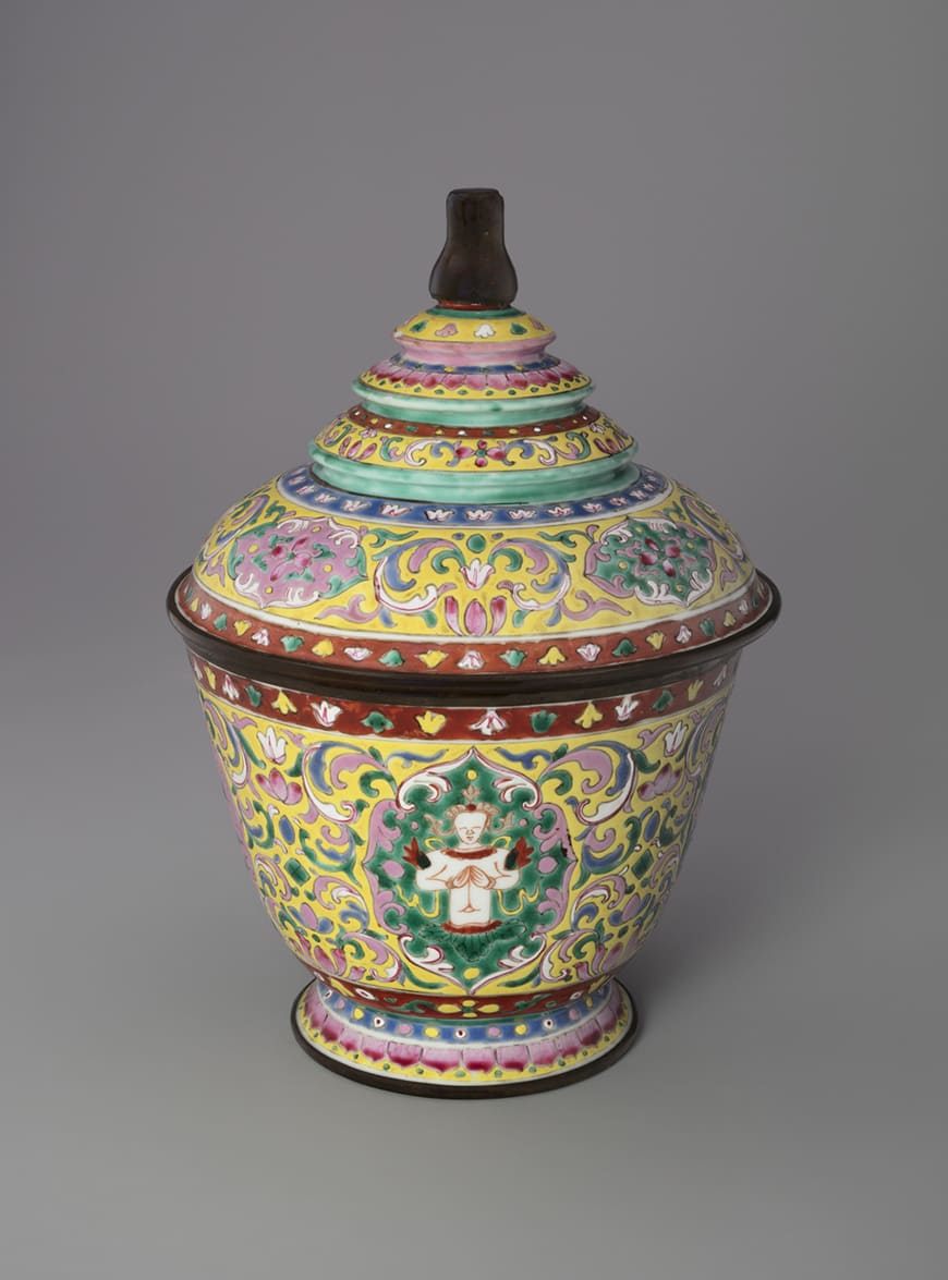 Southeast Asia served as a hub for important maritime trade routes for millennia. New techniques and designs for ceramics originating in China were adapted to local tastes. The Bencharong "five-colored" ware was produced in southern China for the Thai market.