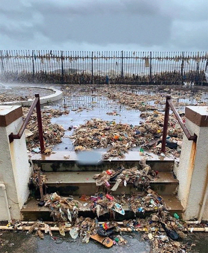 The annual monsoon ritual of Mumbai’s ocean giving back what has beendumped in it