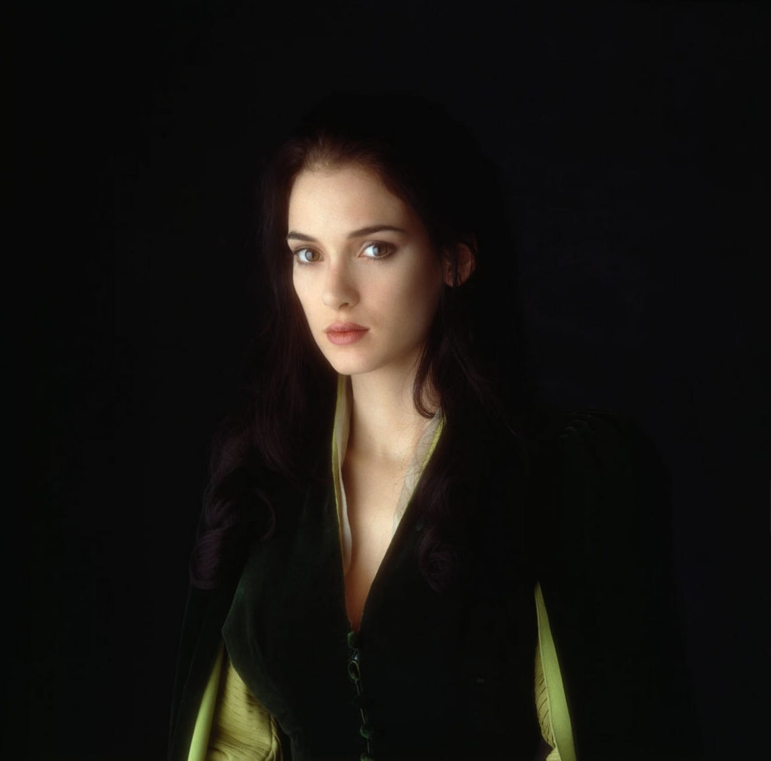 Winona Ryder on the set of 'Dracula' 1991