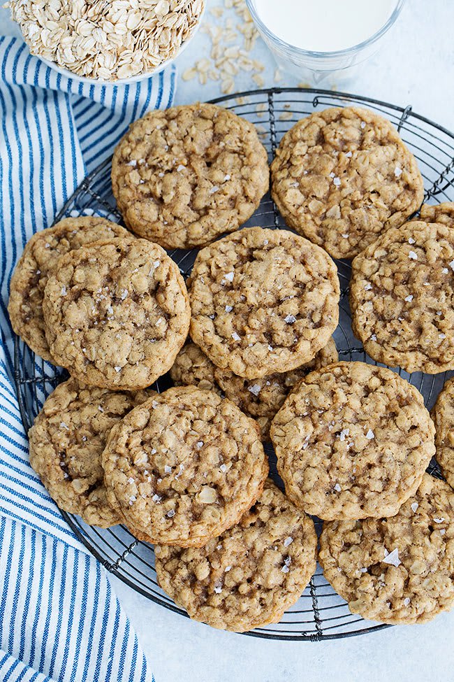 {NEW} The BEST Oatmeal Cookies: