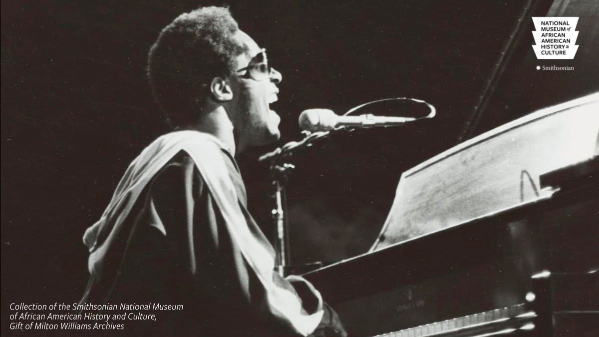 Stevland Hardaway Morris, also known as Stevie Wonder, was born in Saginaw, Michigan OnThisDay in 1950. Drop your favorite Stevie Wonder song in the replies to celebrate