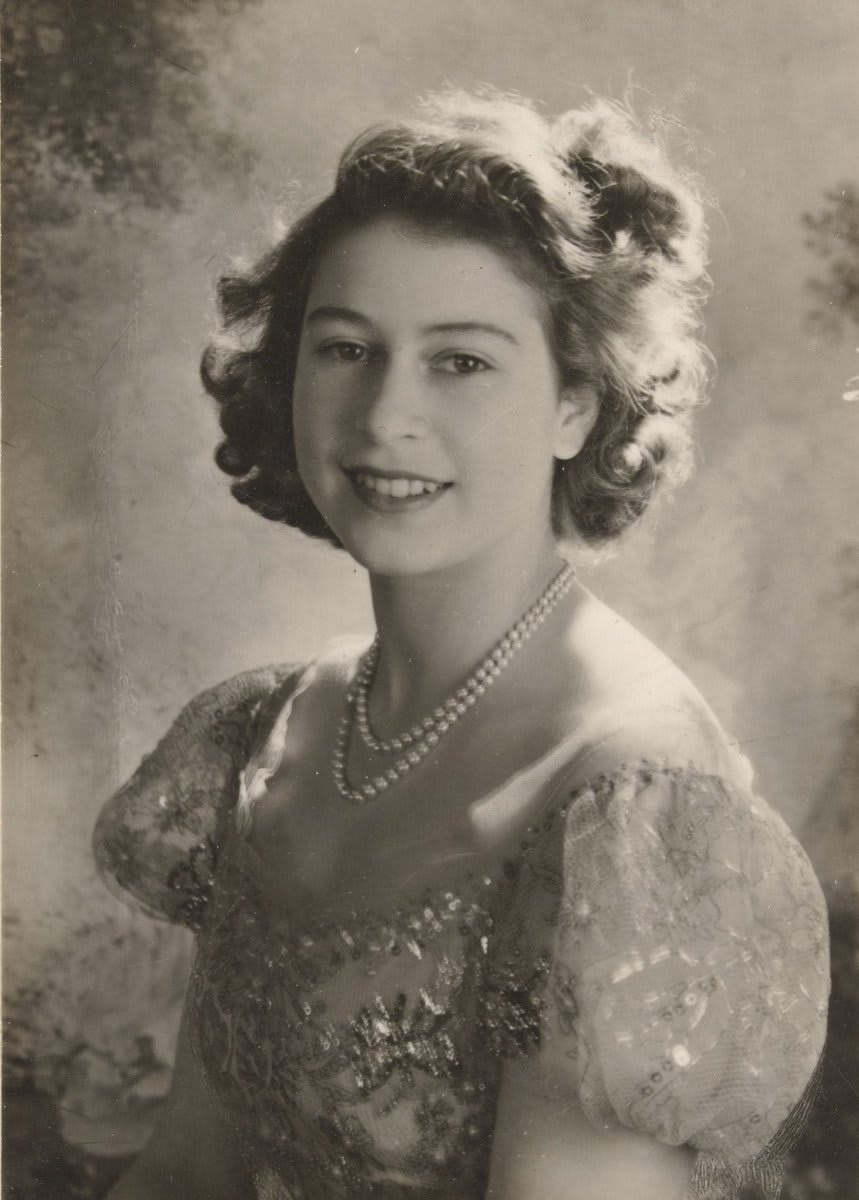 From Princess to Queen to mother and beyond, we are lucky to have in our collection the beautiful royal portraits of Queen Elizabeth II taken by Cecil Beaton. 📸 1945: Photograph depicting Princess Elizabeth (later Queen Elizabeth II), Buckingham Palace.