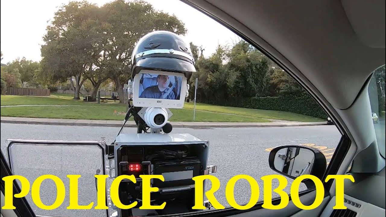Police Robot in action | A traffic stop robot to keep everyone safe. New Robocop