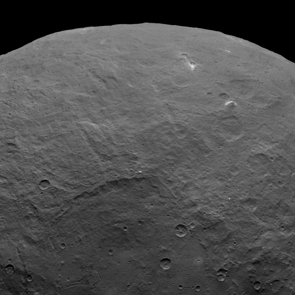 Check it out: @NASA_Dawn found a peak on Ceres about as big as Mars' Mt Sharp/Aeolis Mons http://t.co/Naq5kYJtEo http://t.co/sBsAOwFOMQ