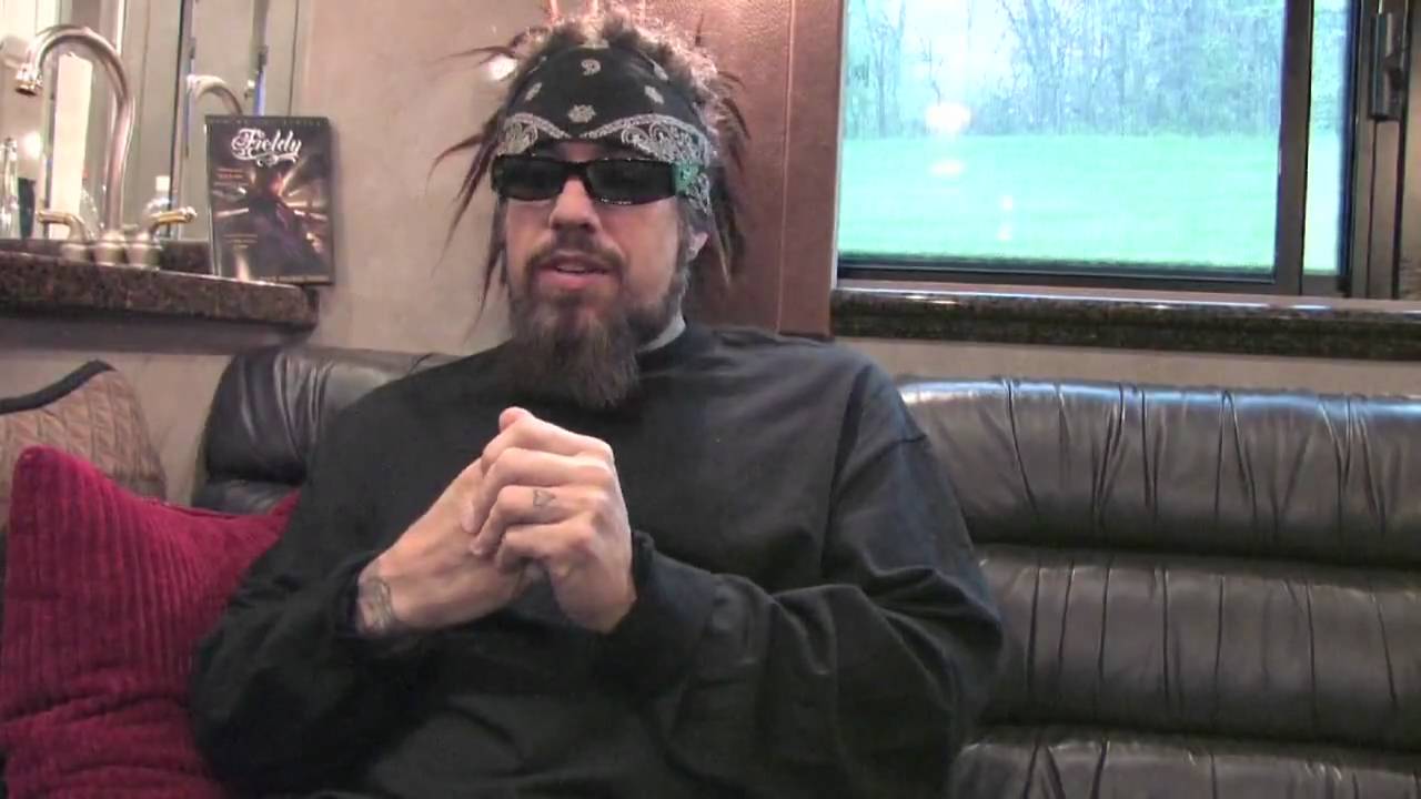 Korn - Fieldy talking about the 'Chi song' project
