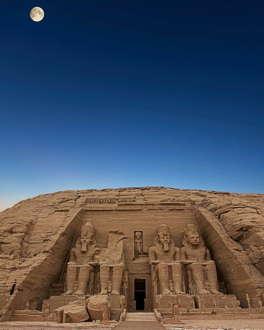 The Great Temple of Ramesses II a massive rock-cut temple at Abu Simble(Arabic: أبو سمبل‎), a village in Aswan Governate, Upper Egypt 1264 BC