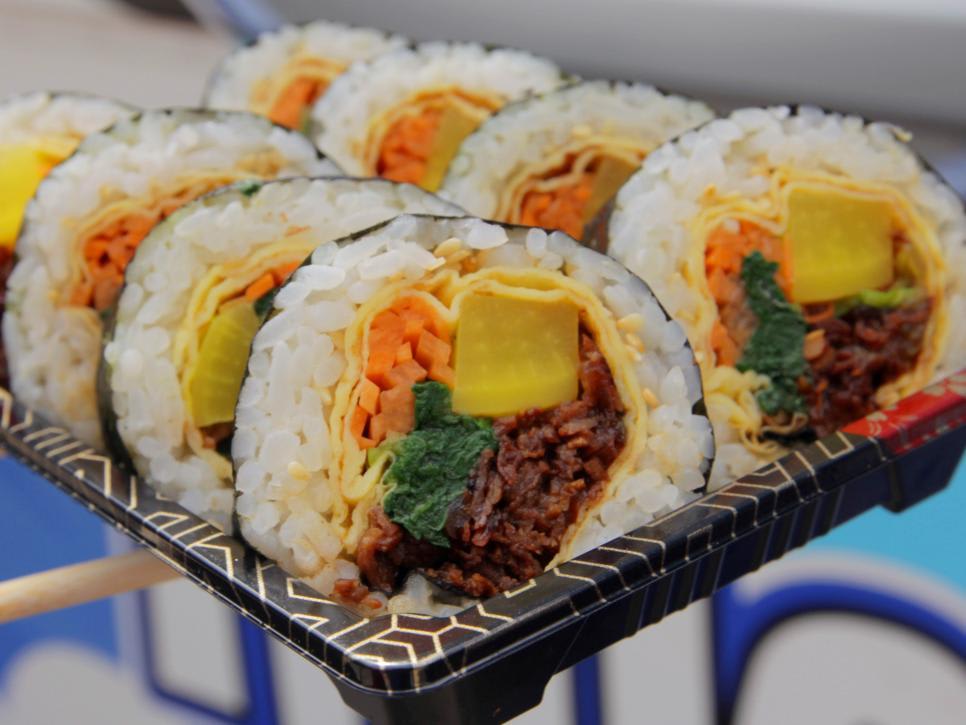 Beef sushi is the roll you never knew you needed: https://t.co/igM2UuDMD4! Find this food truck pick and more on FoodTruckNation tonight at 9|8c!