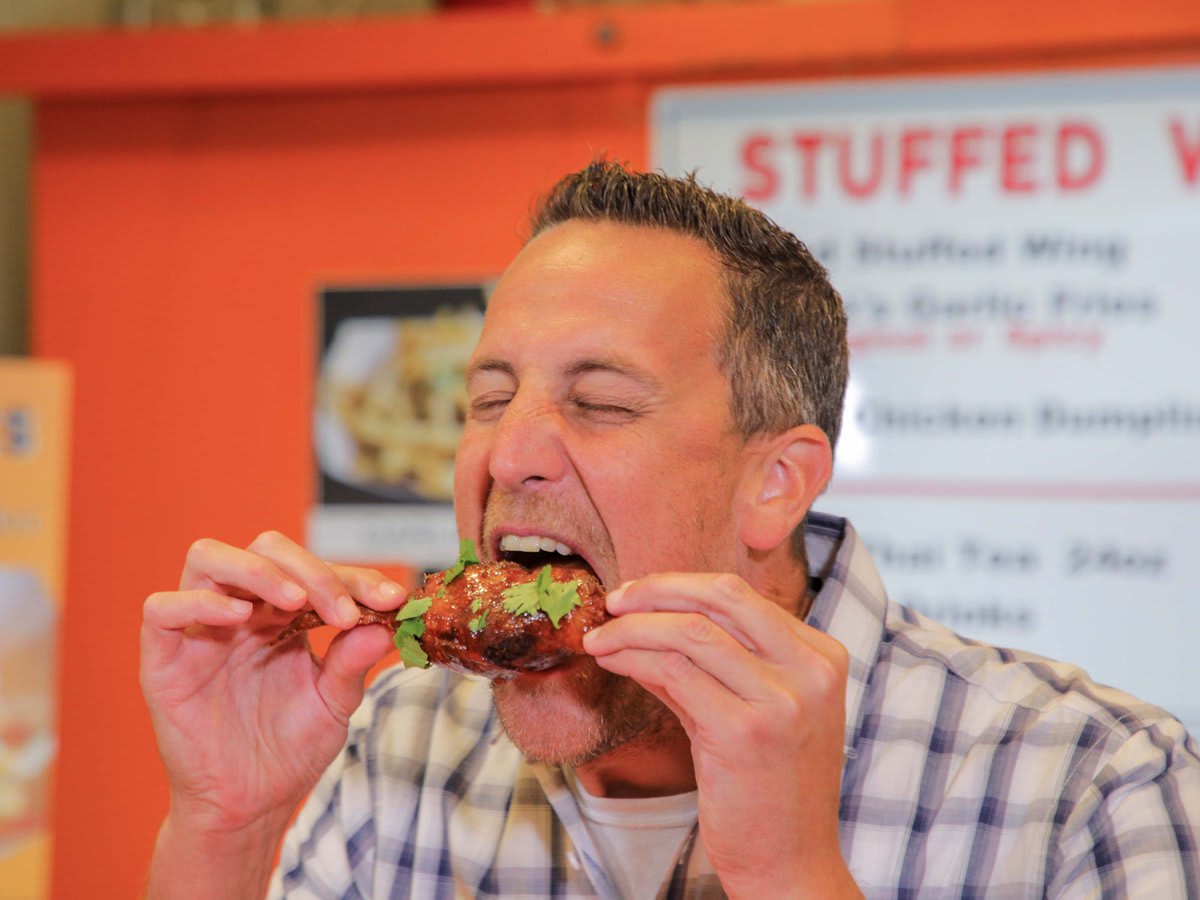 @noahcappe is in📍Dallas at the largest state fair in the U.S. for some Texas-sized treats 🤩🎡 Don't miss a new episode of CarnivalEats, tonight @ 9|8c!