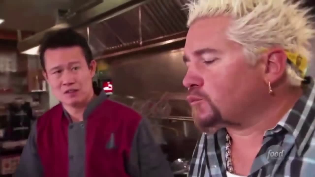 1 hr of Guy Fieri Eating in Reverse with Hyenas and Smashmouth - 3 years old, 15k views.
