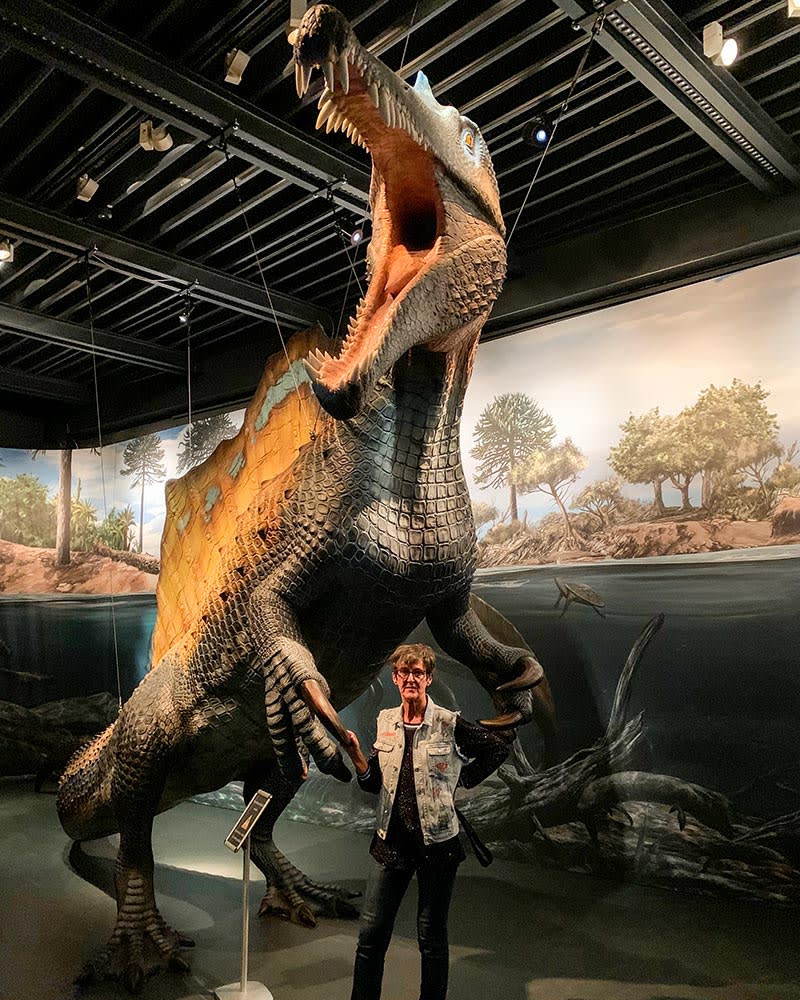 Life sized Spinosaurus by the Rosenheim musuem