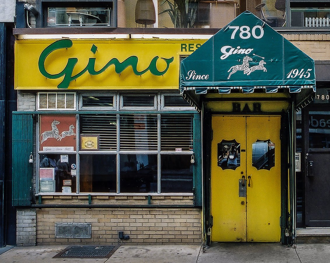 Gino’s aka Gino of Capri Restaurant on the Upper East Side of Manhattan was founded in 1945 by Gino Circiello and had many famous patrons including Ed Sullivan and Frank Sinatra. Gino's specialized in moderately priced Italian food 🍝