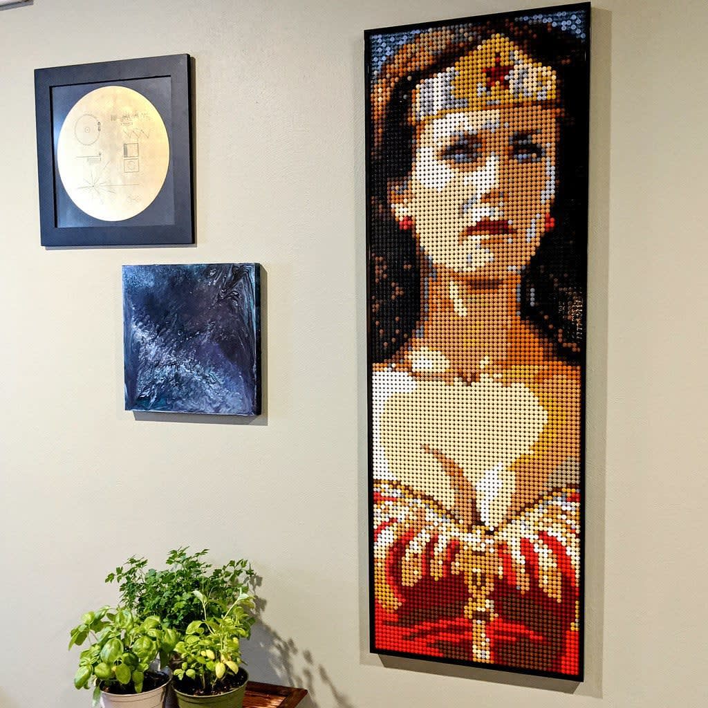 Wonder Woman Mosaic by Alyse Middleton and Chris Doyle. Insane work.
