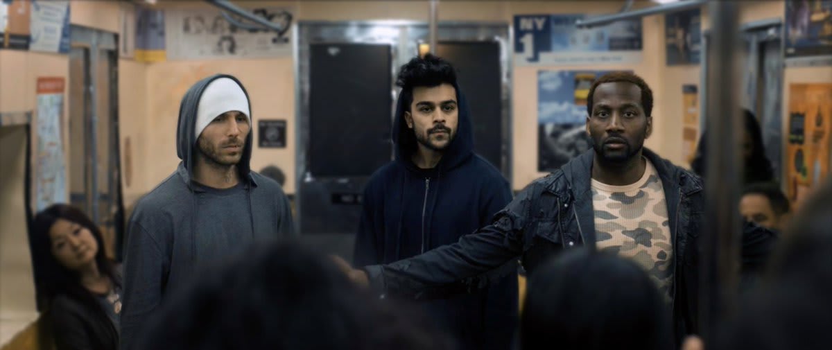 An African American, an Arab-American and a white guy try to rob a train in @ninoaldi's fast-paced, over-the-top comedy short film 'Tribes'. https://t.co/jF0UXYYttk Starring @DeStorm, @JakeLHunter &