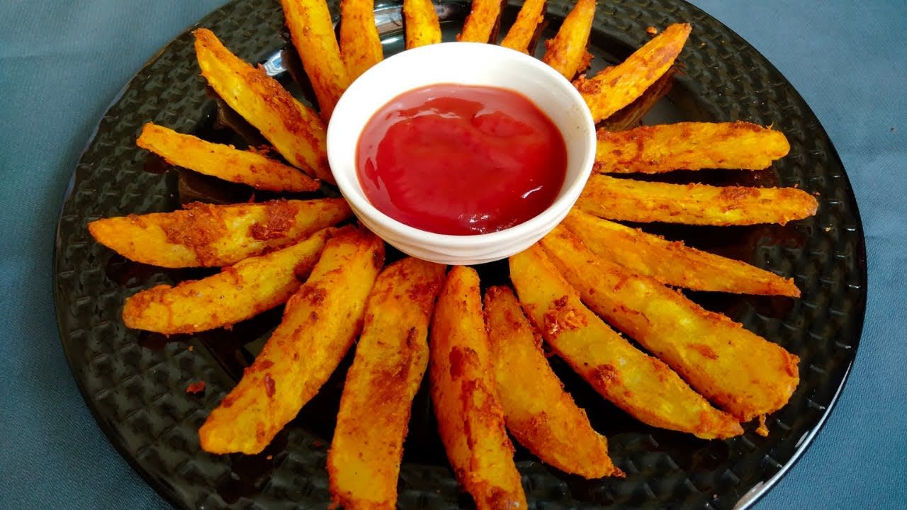 Vegan and Gluten Free Recipe - Cafe Style Crispy Spicy Garlic Potato Wedges - Recipe in comment
