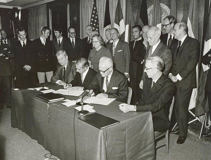 OTD 24 September 1973, Signature of Spacelab Memorandum of Understanding (MOU) between ESRO and NASA in Washington DC