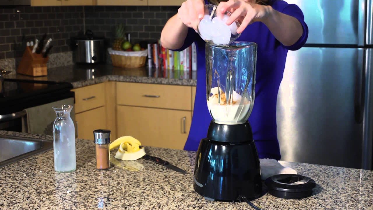 How to Make a Quick & Easy Banana Smoothie : Healthy Fruit & Vegetable Tips