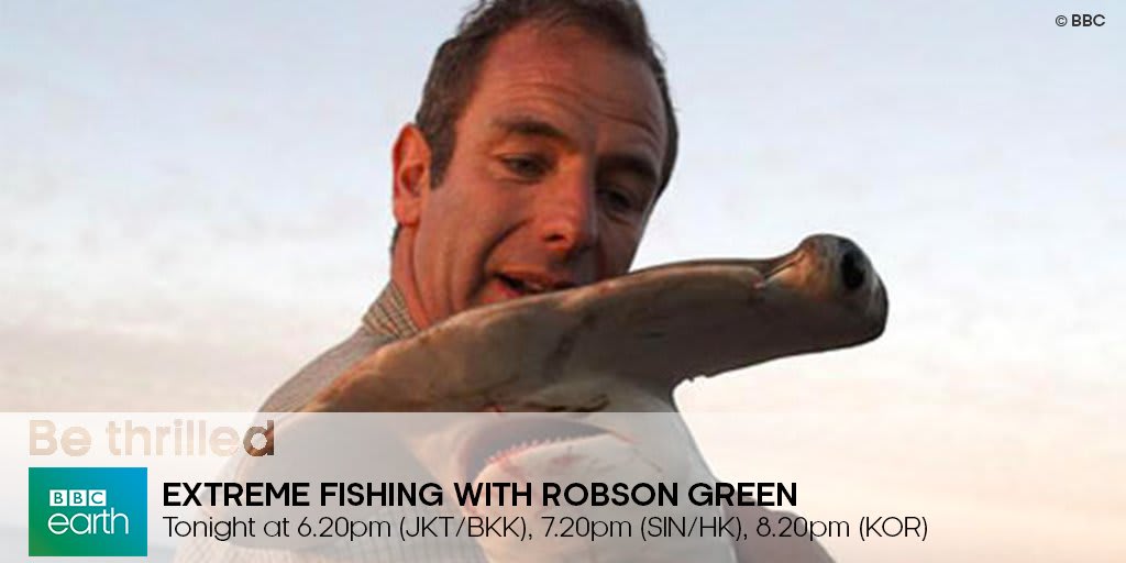 Join RobsonGreen in South Africa as he pursues the incredible phenomenon of the sardine run, where billions of sardines spawn in the cool waters. But where there's billions of sardines, there's bound to be others on their trail, and Robson has a close encounter with a shark.