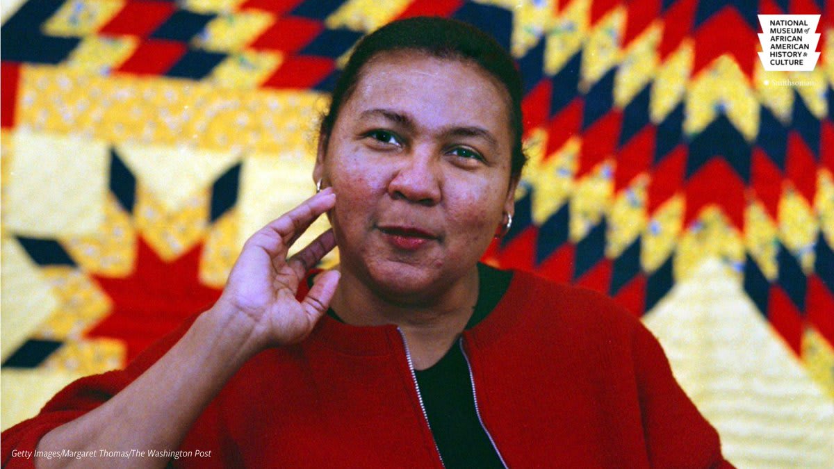 It is with great sadness that we mourn the death of bell hooks, American author, feminist, critic, activist, & scholar. Inspiring a multitude of Black and women writers after her, hooks displayed to the world that the best way to make an impact is by “talking back.”