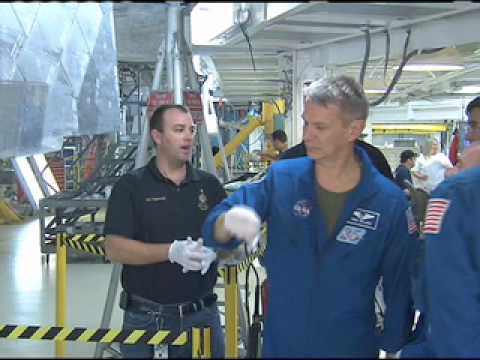 Handling Hardware Helps Shuttle Crew Prep for Flight