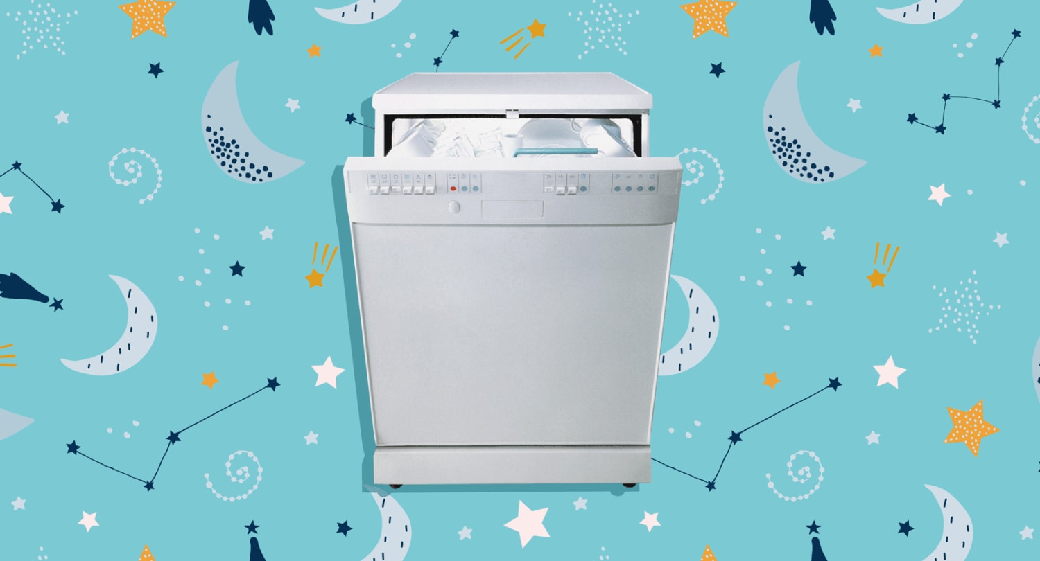 This Is the Best Time of Day to Run Your Dishwasher