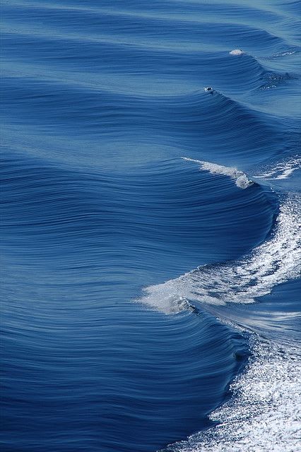 ocean waves | Waves, Ocean, Ocean waves