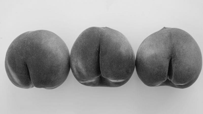 "The $5,000 Quest for the Perfect Butt" How the Brazilian butt lift went mainstream: https://t.co/F6Otygpaz5 (@rebexxxxa,
