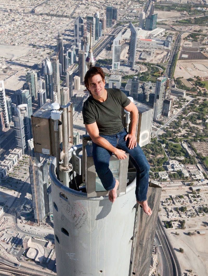 Tom Cruise doing his own stunts atop the world’s tallest building