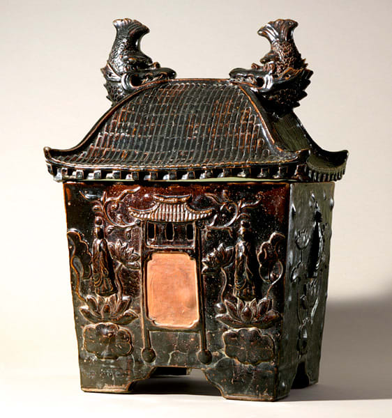Funeral urn shaped like a house. Japan, Kingdom of Ryukyu, 18th century