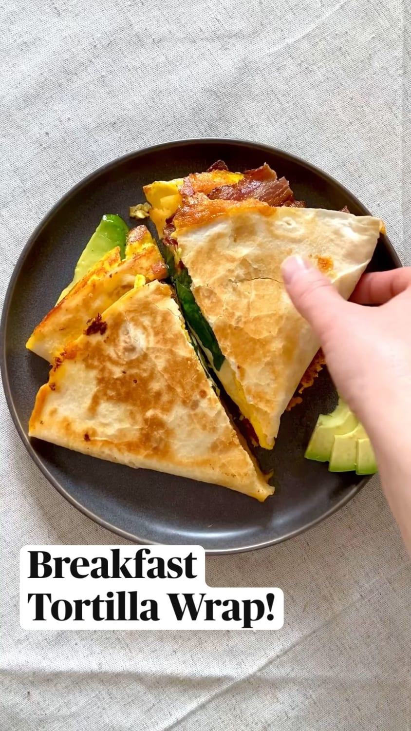 Breakfast Tortilla Wrap!: An immersive guide by Modern Farmhouse Eats