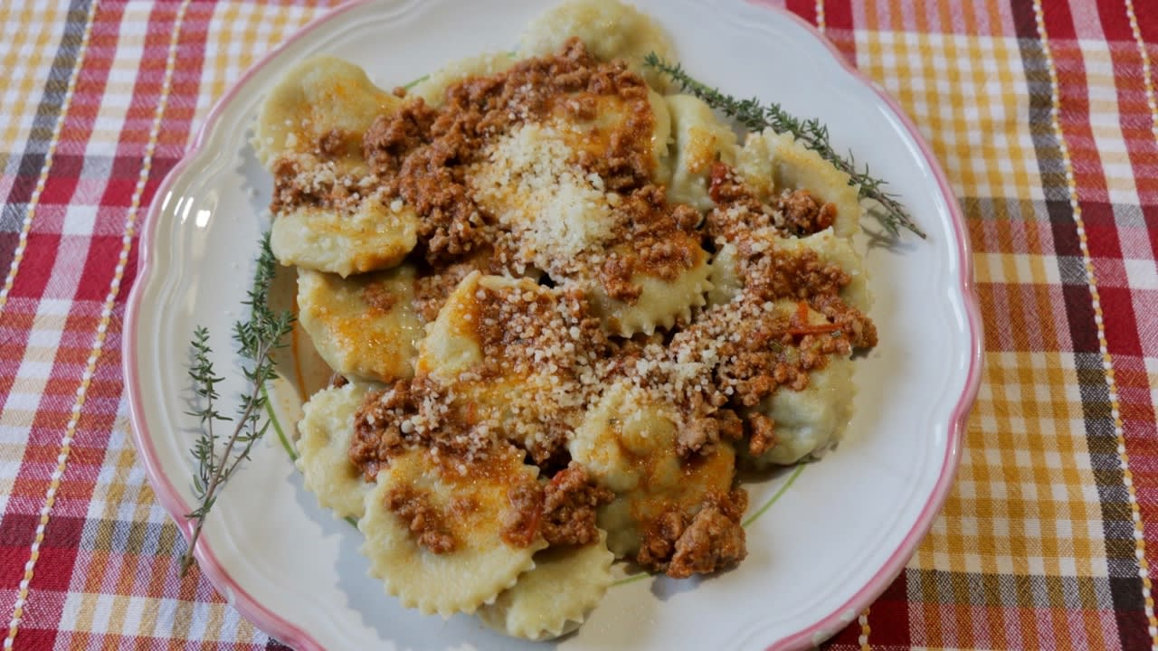 How to Make Meat Filled Ravioli Called Tordelli | Pasta Grannies