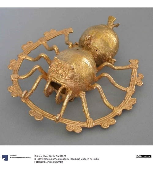 Gold figurine of a spider, from Costa Rica, 700-1550. The State Museum of Berlin.