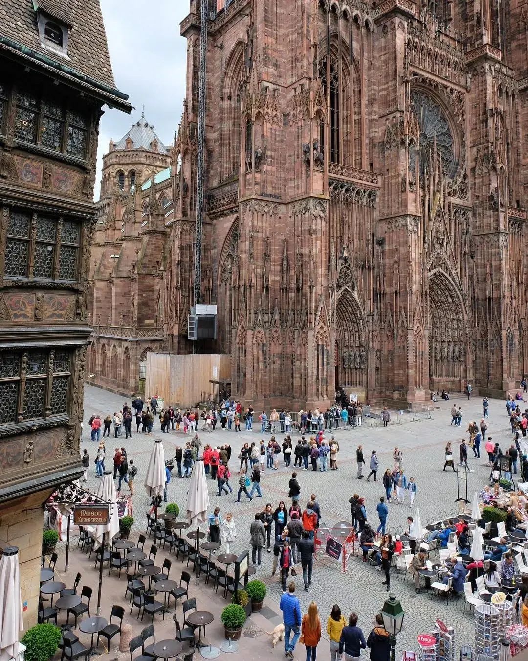 The Gothic facade of the massive Strasbourg Cathedral, built between 1015 and 1439 on the Grande Île island in the historic center of Strasbourg, Grand Est, France.