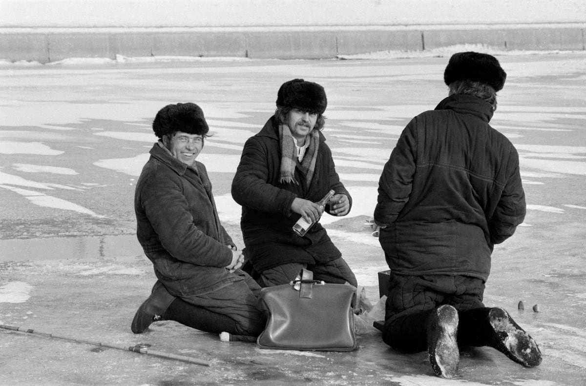 Fishermen. Photo by Daniel Simon, Moscow, USSR, 1981