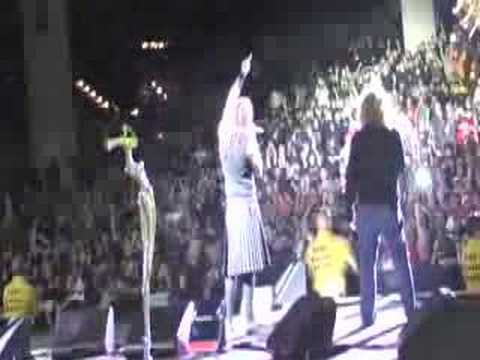 Korn - Freak On A Leash (Feat. Corey Taylor) live FVT